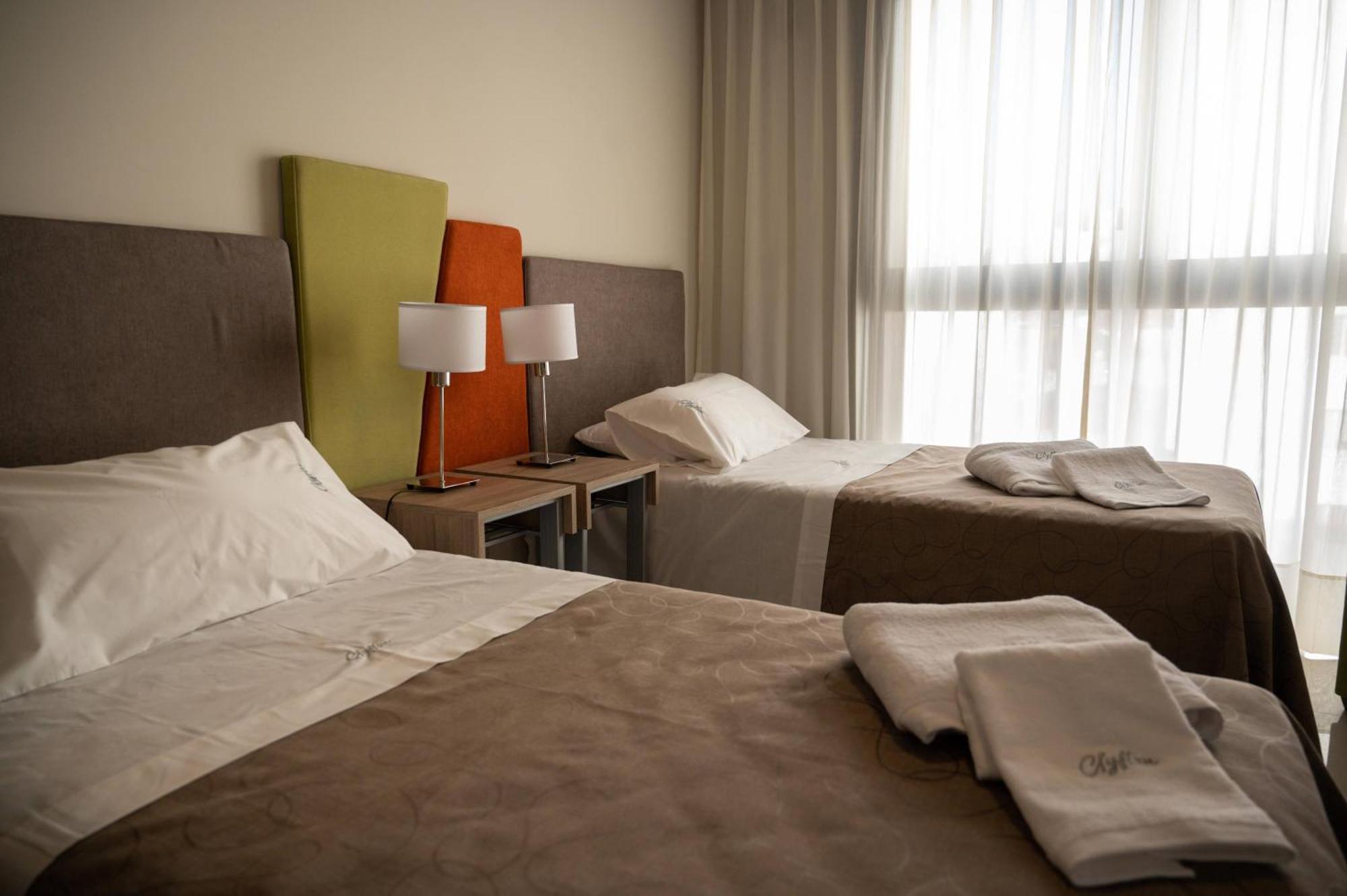 Clyfton Departamentos Apartment เนวเก็น ภายนอก รูปภาพ